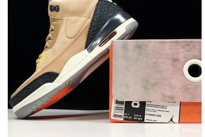 BIO 3 JTH BEIGE AV6683-200 AIR JORDAN 1012